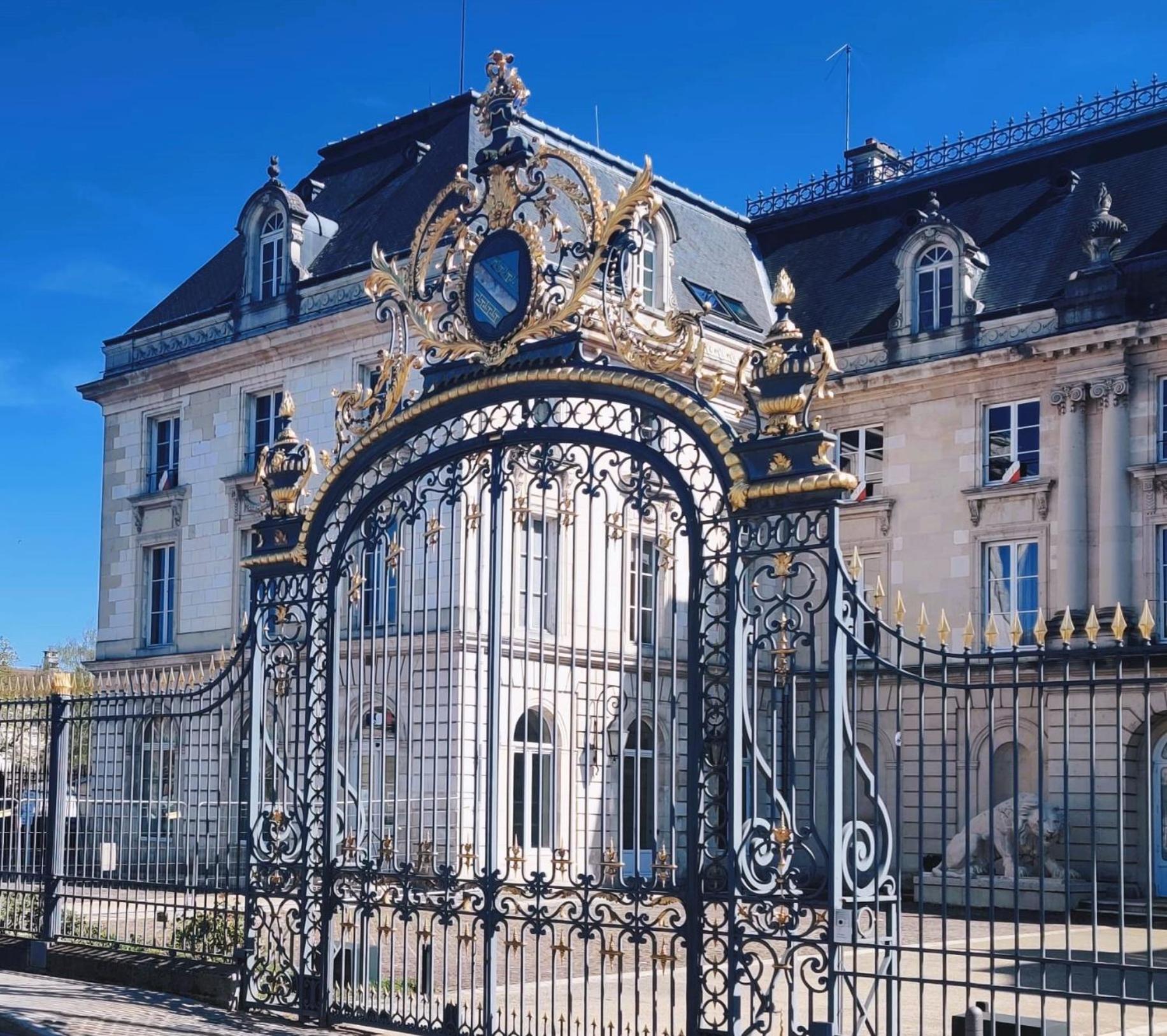 Апартаменты Au Coeur De Troyes - Calme Et Confort Экстерьер фото